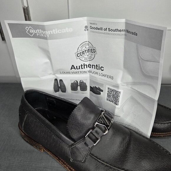 Men\'s Louis Vuitton Gray Grained Leather Logo Loafers - Size 9 M - Includes COA main image 10
